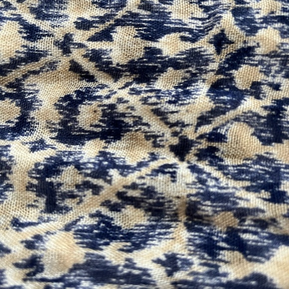 Anthropologie Reversible Infinity Scarf w/tassels by Citrus - Picture 4 of 8